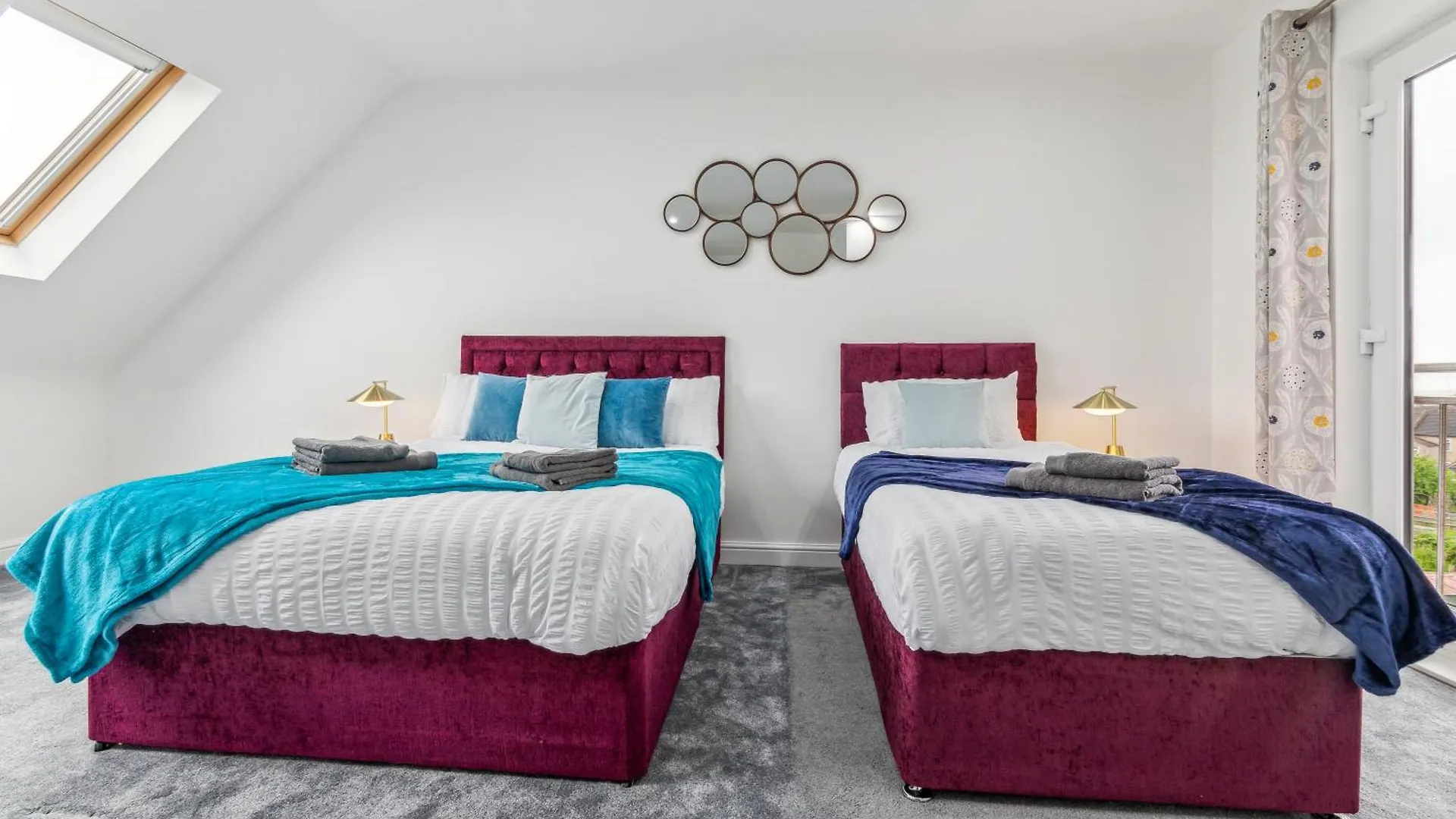 Spacious 3 Bedroom - 2 Full Bath Flat Belvedere Erith South East London 0*,  United Kingdom