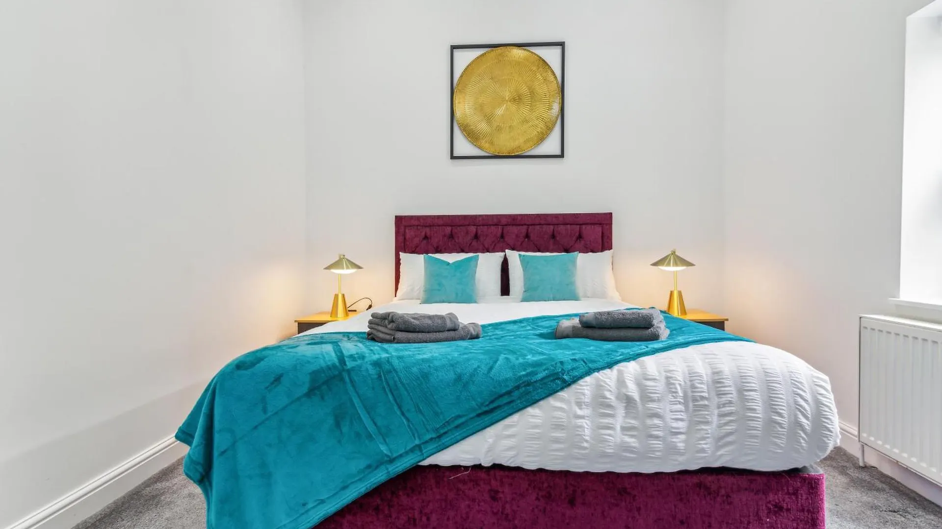 Spacious 3 Bedroom - 2 Full Bath Flat Belvedere Erith South East London